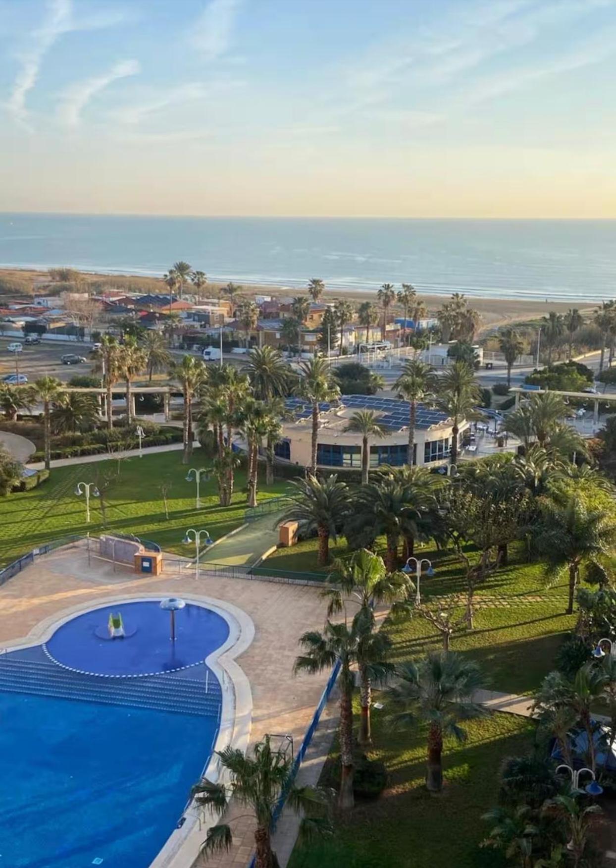 Apto. Luminoso Con Vistas En Playa De La Patacona Валенсия Экстерьер фото